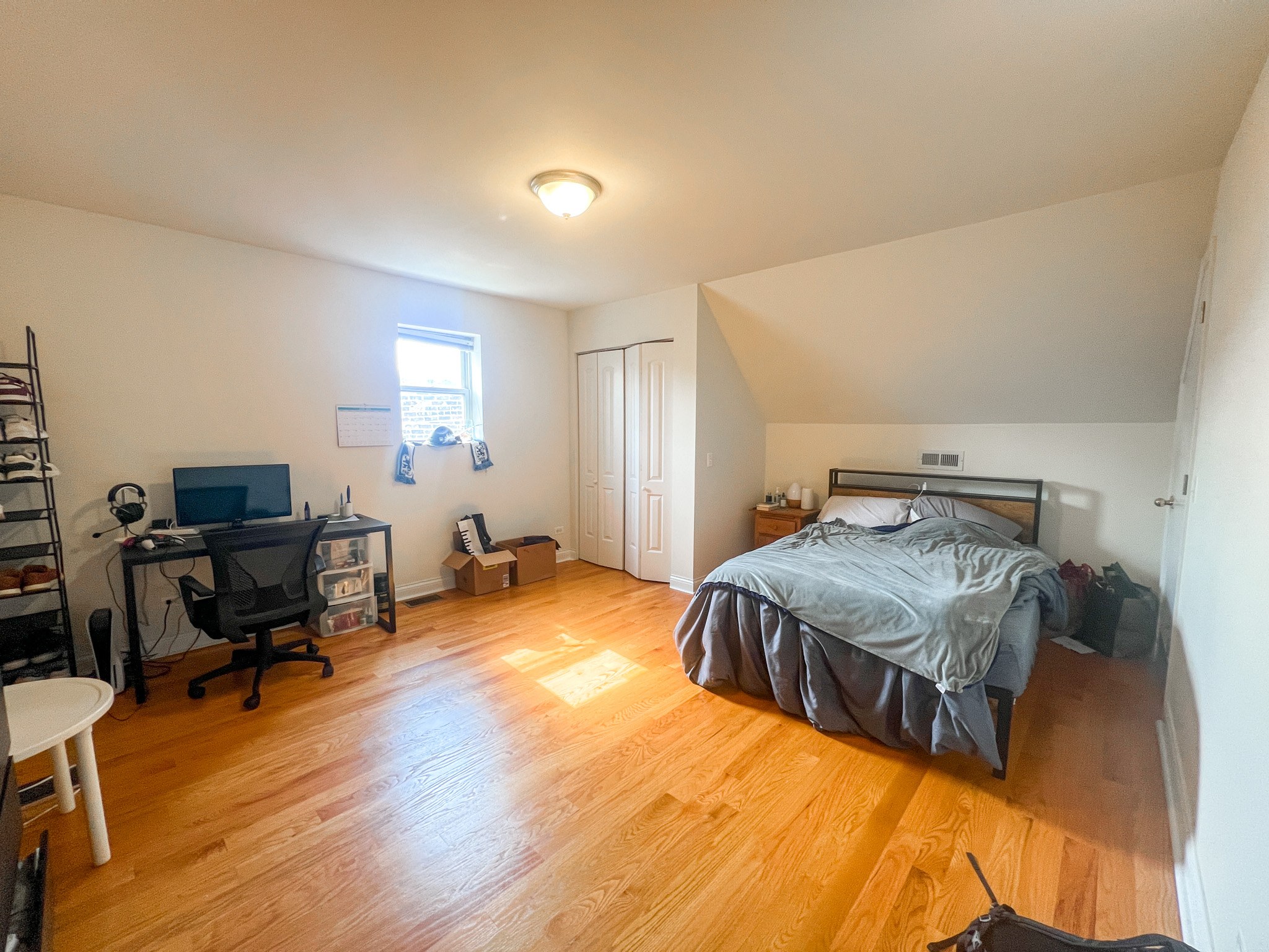 718-20 W Buckingham Pl 718-20 W Buckingham Pl., Chicago, IL 60657 - Leasing by Cross Street